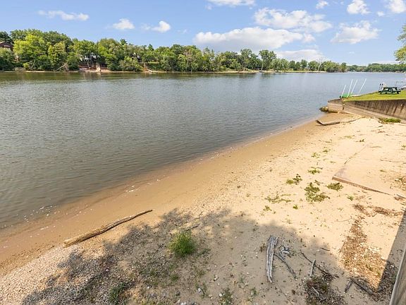 4th image of 9712 Shore Dr