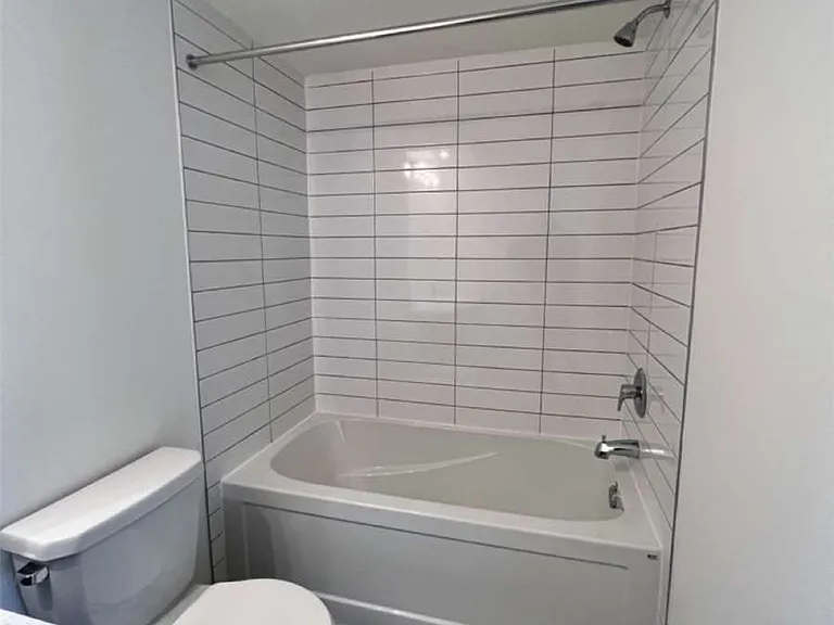 1525 Kingston Rd #701 — Photo 31