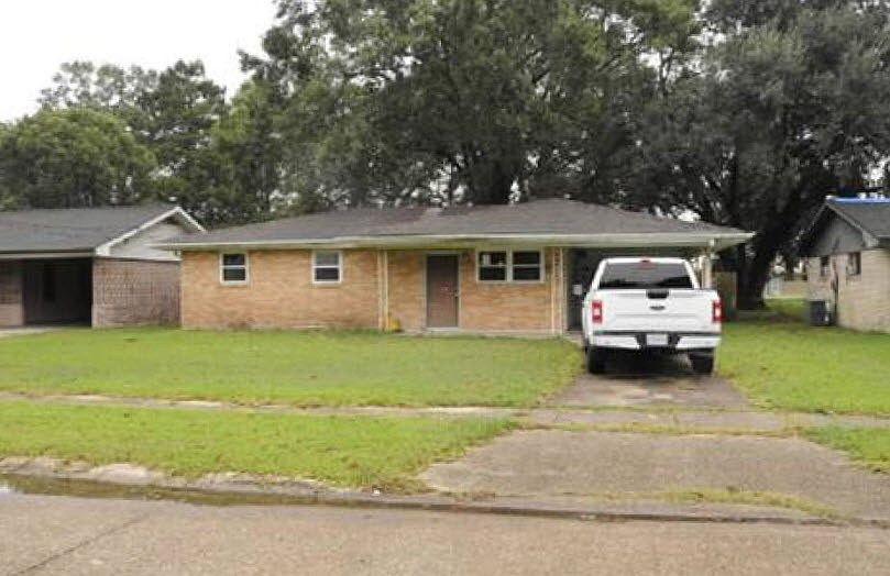 1st image of 122 Jean Ellen Ave