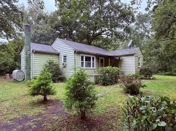 6917 Market St, Mays Landing, NJ 08330
