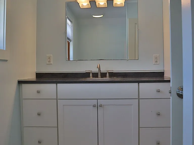 192 Slater Ave — Photo 10