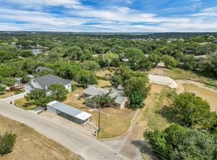 1201 Comanche Cove Dr, Granbury, TX 76048