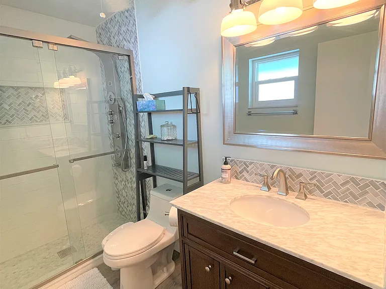 1145 Lagoon Dr — Photo 12