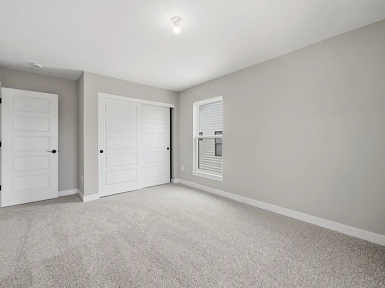 16545 Yellowwood Dr — Photo 29