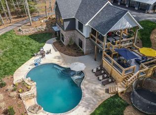 620 Damascus Cir, Blue Ridge, GA 30513