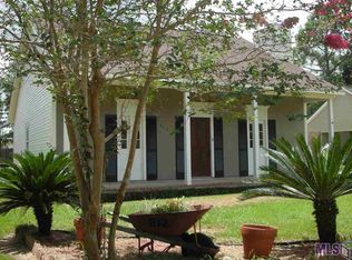 912 Durnin Dr, Denham Springs, LA 70726