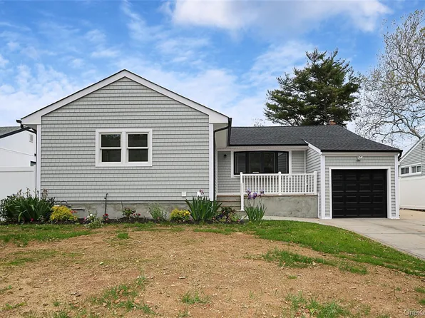 224 Hungry Harbor Road, Valley Stream, NY 11581