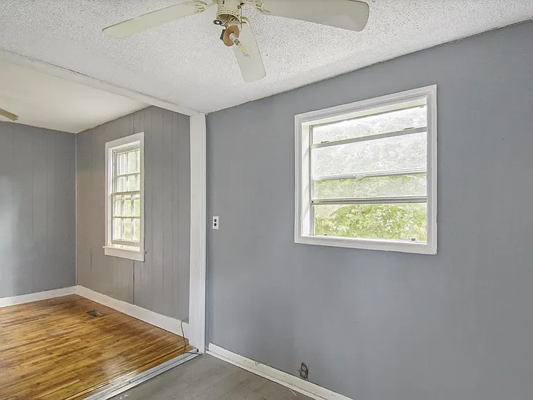 2028 Lee Ter SW — Photo 9
