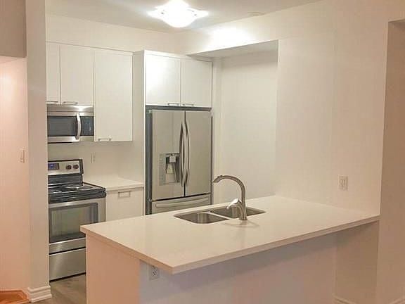 5th image of 2435 Greenwich Dr #83