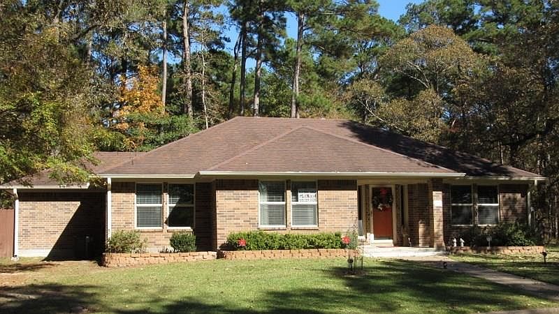 1st image of 131 Westwood Dr E