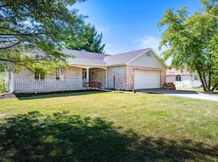 2401 N Halifax Dr, Muncie, IN