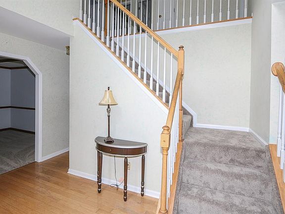 3rd image of 1282 Piedmont Dr