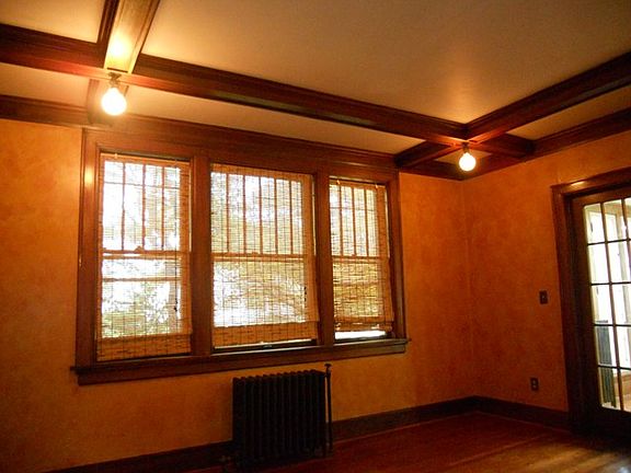 3rd image of 461 Hane Ave