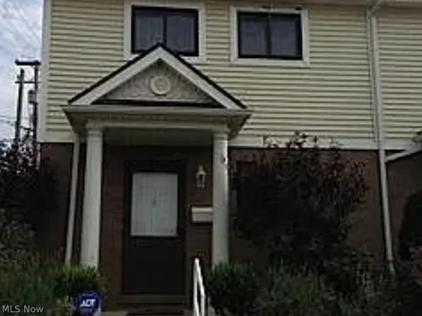 1215 W 70th St, Cleveland, OH 44102