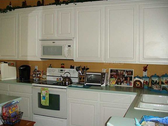 5th image of 933 Barcelona Dr