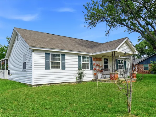 904 S Perrin St, Decatur, TX 76234