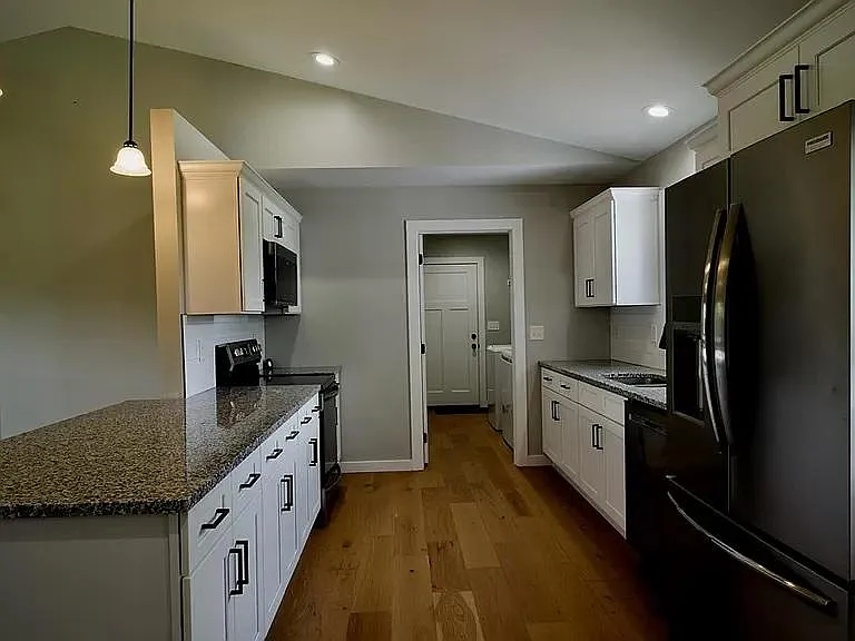 143 Fremont Rd — Photo 4