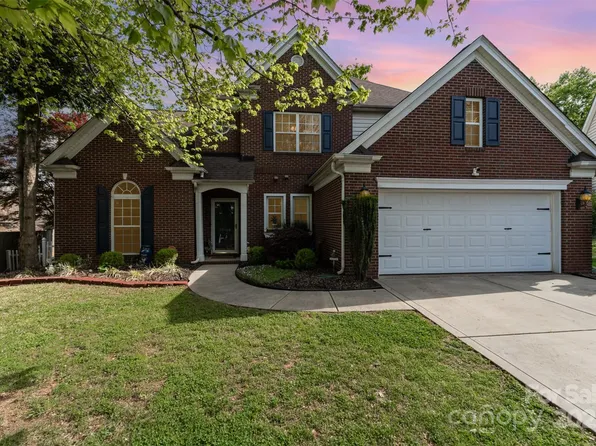 13406 Ada Ct, Charlotte, NC 28213