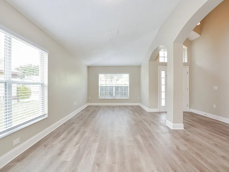 8344 Lake Amhurst Trl — Photo 4