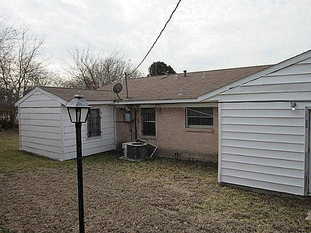 2nd image of 5618 Bellcrest Dr