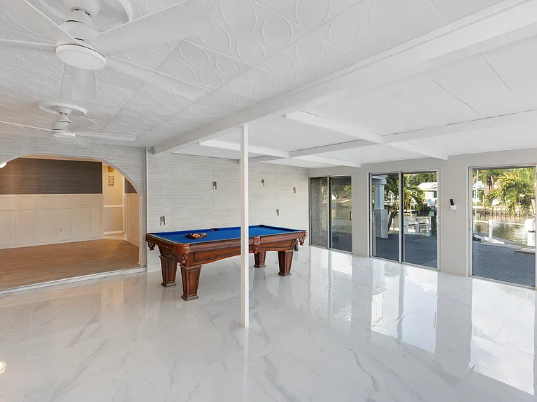 3911 Americana Dr — Photo 24