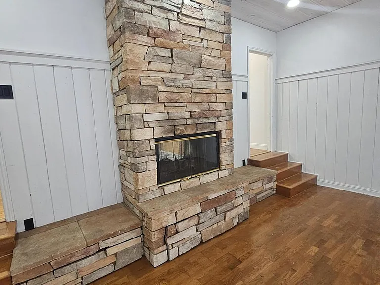 10003 Tujunga Canyon Blvd — Photo 12