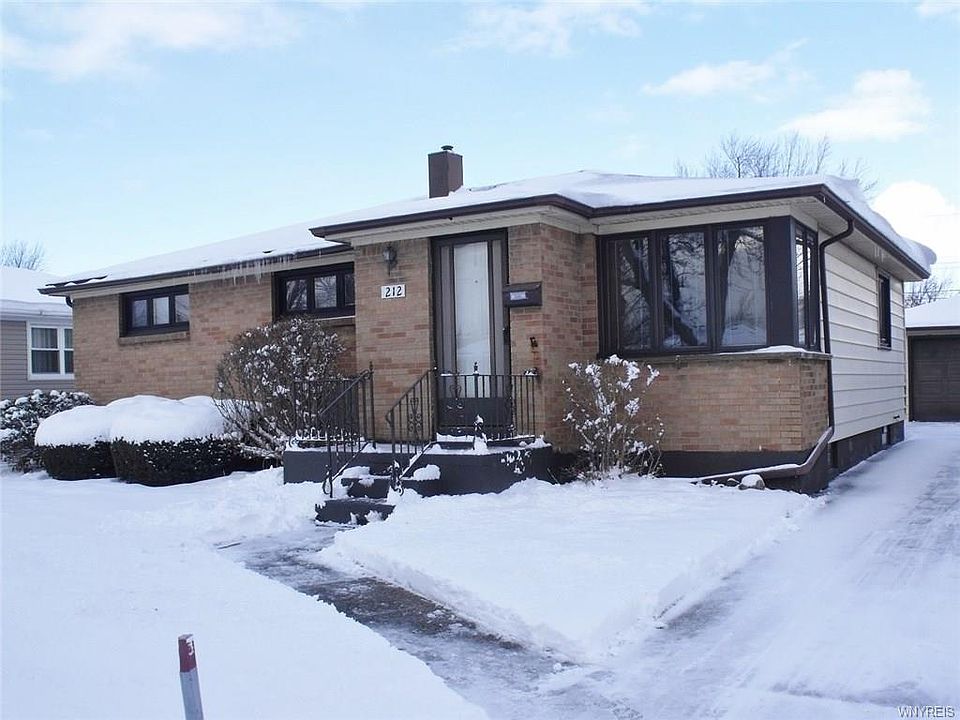1st image of 212 Oakvale Blvd