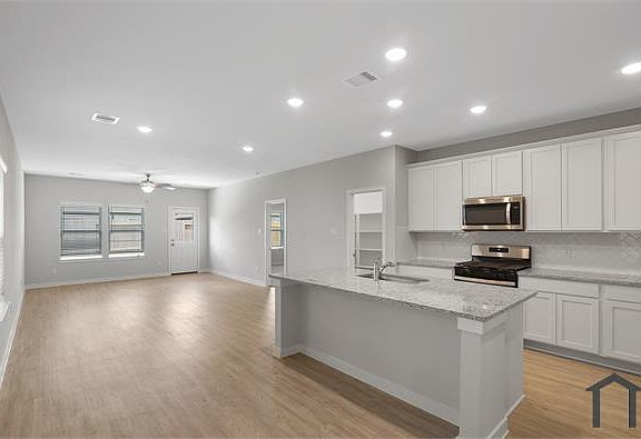 2nd image of 5811 Quest Valley Dr