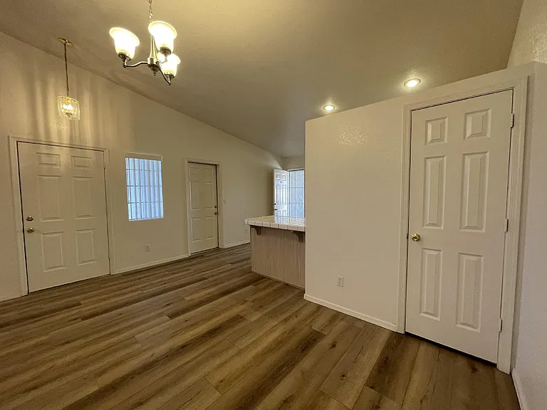 4072 S Cassidy Dr — Photo 8