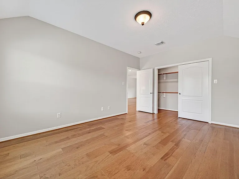 2315 Vinemead Ct — Photo 36