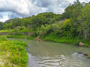 131 Antelope Ln, Seguin, TX 78155