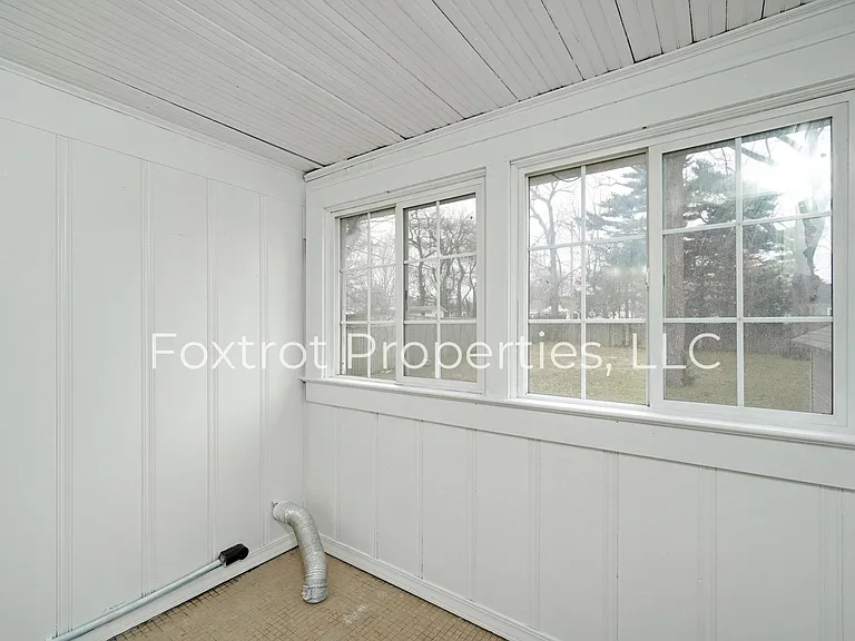 1609 E Cherry St — Photo 20