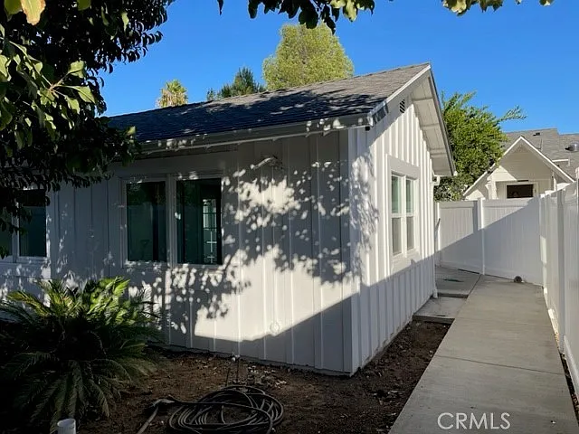 6532 Shoup Ave — Photo 11