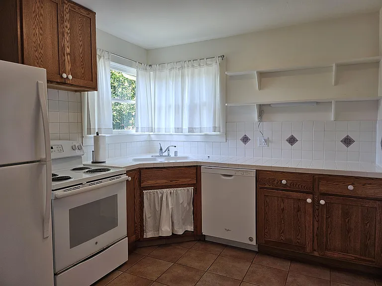1485 Chanticleer Ave #1485 — Photo 7