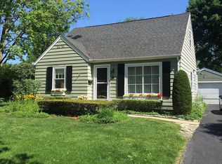 2130 Linneman St, Glenview, IL 60025