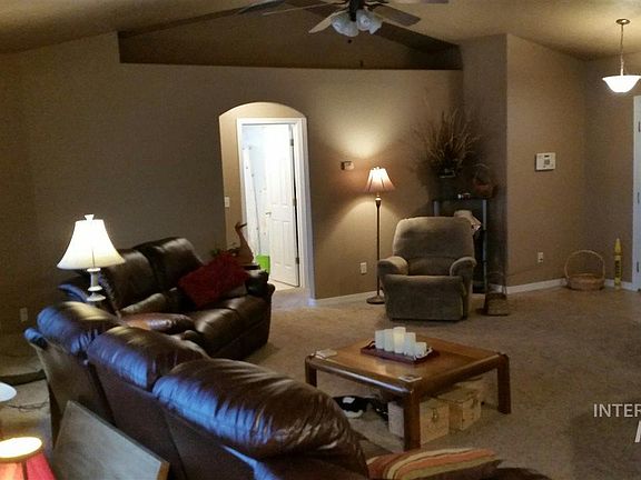 3rd image of 1011 S Gem Stone Way