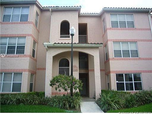 3rd image of 3320 N Pinewalk Dr N #1712