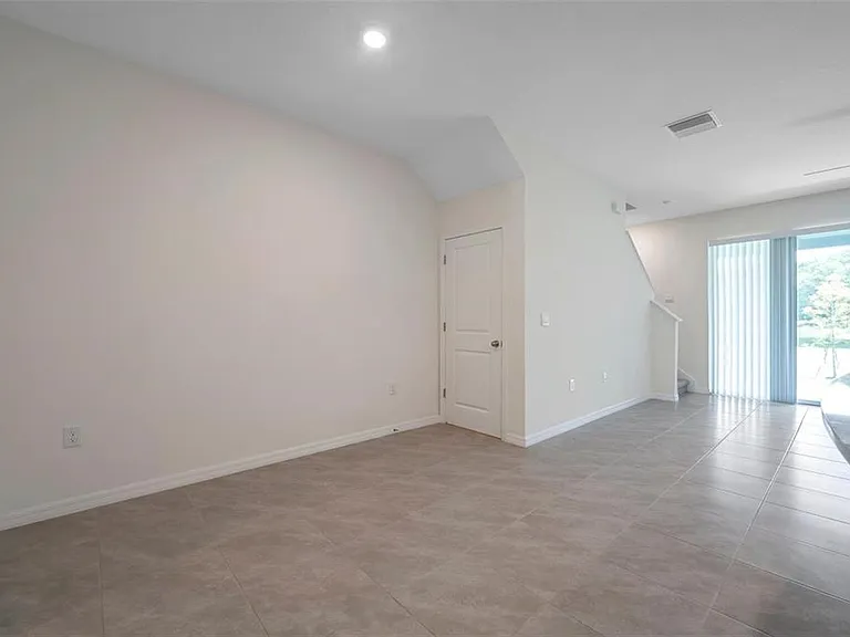 1347 Colt Creek Pl — Photo 6
