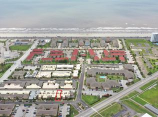 7013 Weiss Dr, Galveston, TX 77551