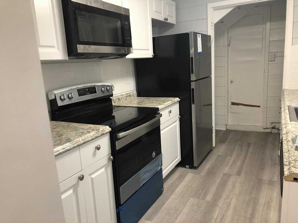 1st image of 714 4th Ave N APT 2