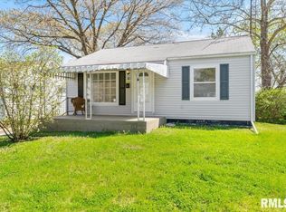 6 Harriet Ln, Springfield, IL 62702