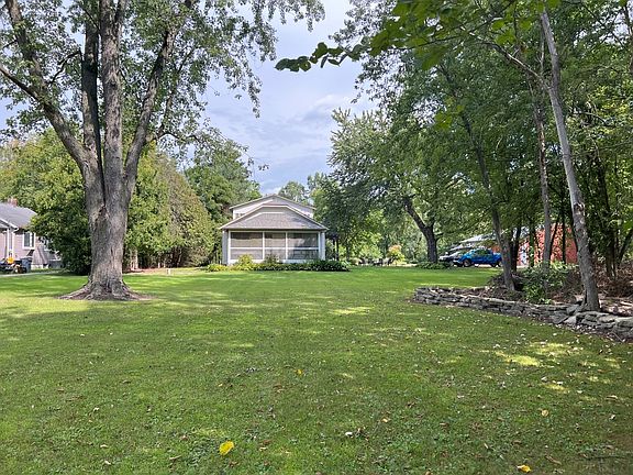 2nd image of 8223 E Carpenter Rd