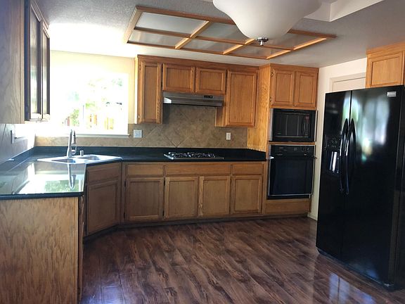 2nd image of 830 Kings Canyon Ct