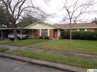 4610 Evergreen St, Victoria, TX 77904