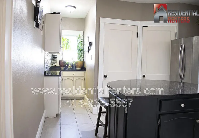 3220 W Madison St — Photo 7