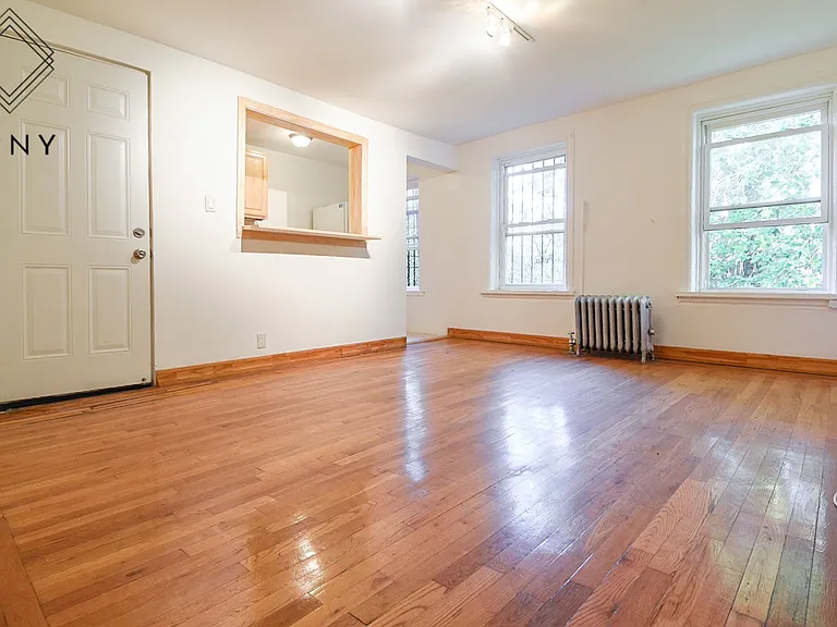 176 Hart St #4A — Photo 1