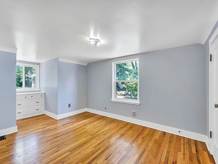 760 Marsh Ave — Photo 23