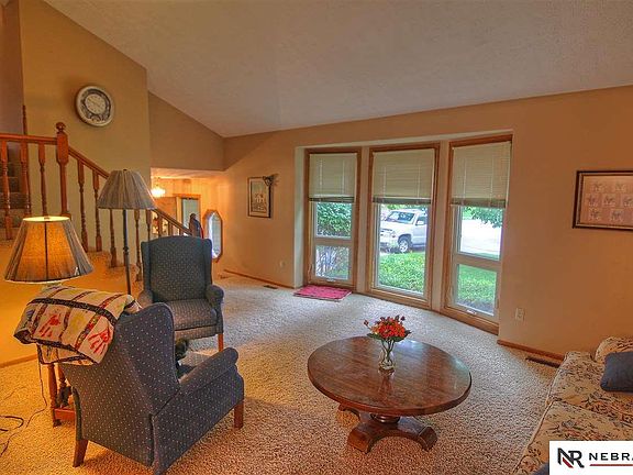5th image of 728 S 153rd Cir