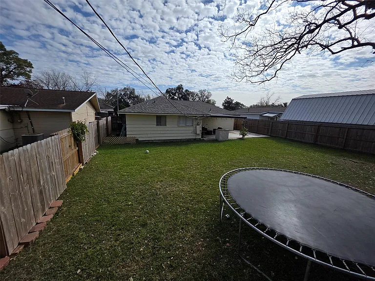 10315 Carthage Dr — Photo 17