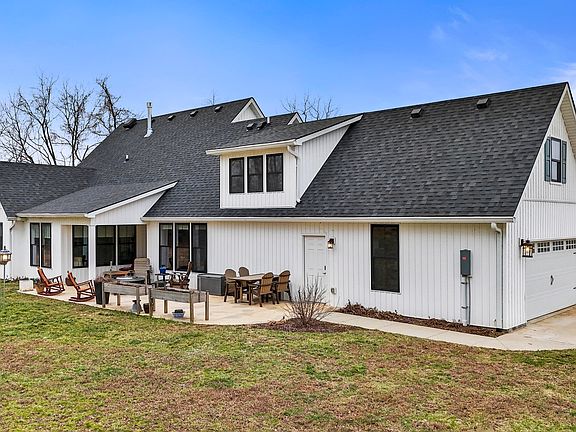 4th image of 1346 Mundys Landing Rd